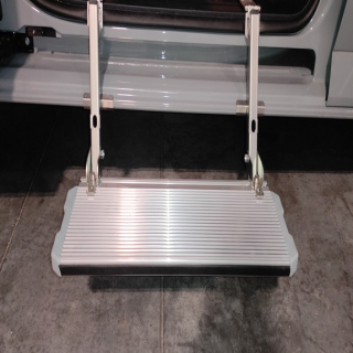 Klappbare Seitentrittleiter für Nissan NV400 2010-2021