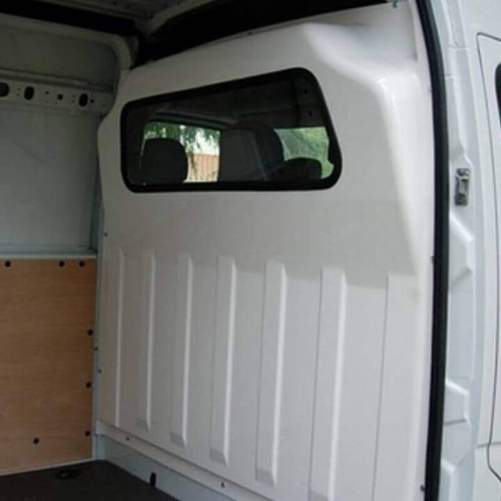 Trennwand Renault Master mit festem Fenster Trennwand Renault Master mit festem Fenster