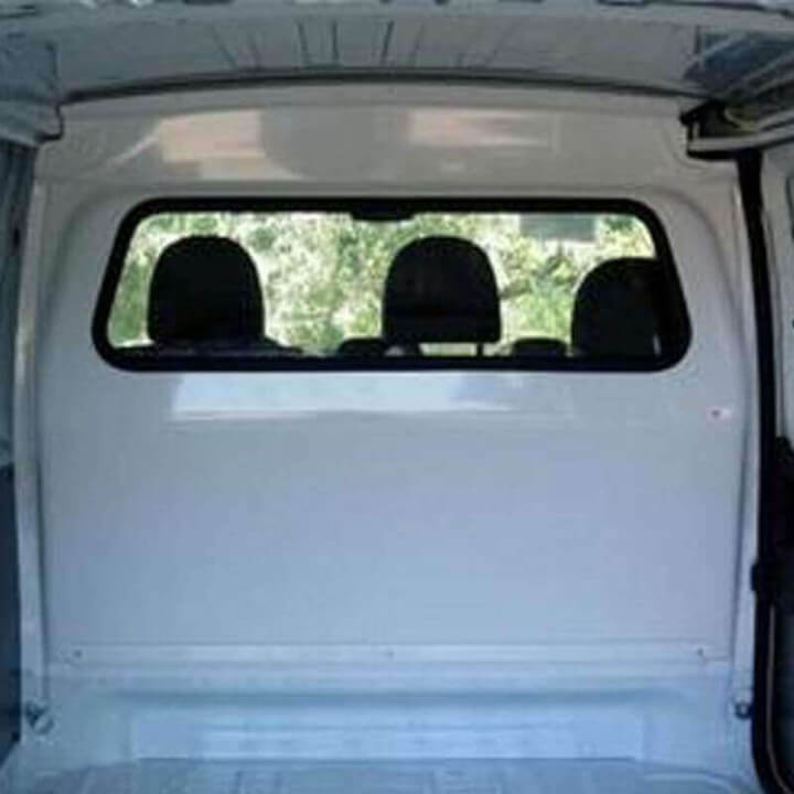 Trennwand für Fiat Scudo mit Option für festes Fenster Trennwand für Fiat Scudo mit Option für festes Fenster