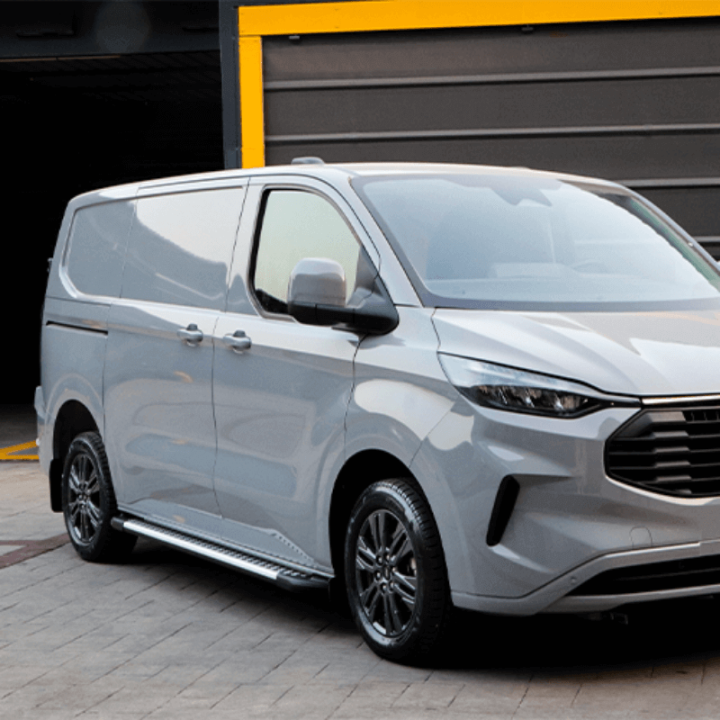 Seitliches Trittbrett grau - Ford Custom ab 2023