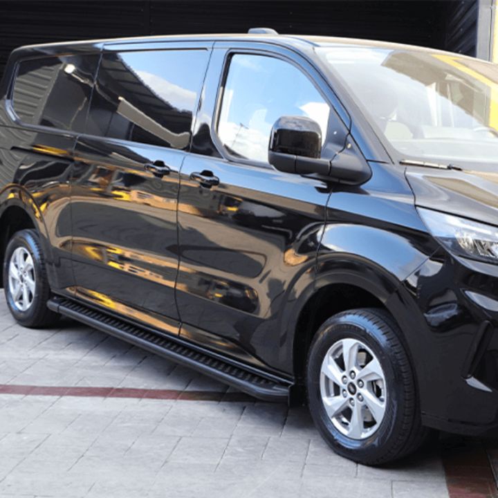 Seitlicher Trittbrett fest auf Nutzfahrzeug, schwarze Aluminium-Beschichtung für Ford Custom 2012-2023