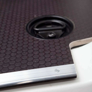 Holzboden Opel Vivaro 2019+ Doppelkabine mit Schwellerleisten und Abschlusskappen