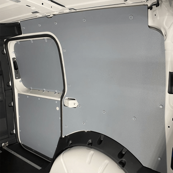 Innenverkleidung aus Holz für Seitenwände Peugeot Expert 2016+ - Beispielfoto Innenverkleidung aus Holz für Seitenwände Peugeot Expert 2016+ - Beispielfoto