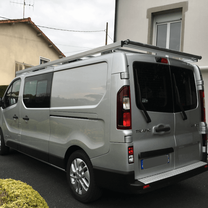 Dachträger für Fiat Talento mit Frontwindabweiser, hinterer Ladewalze und Übergang Dachträger für Fiat Talento mit Frontwindabweiser, hinterer Ladewalze und Übergang