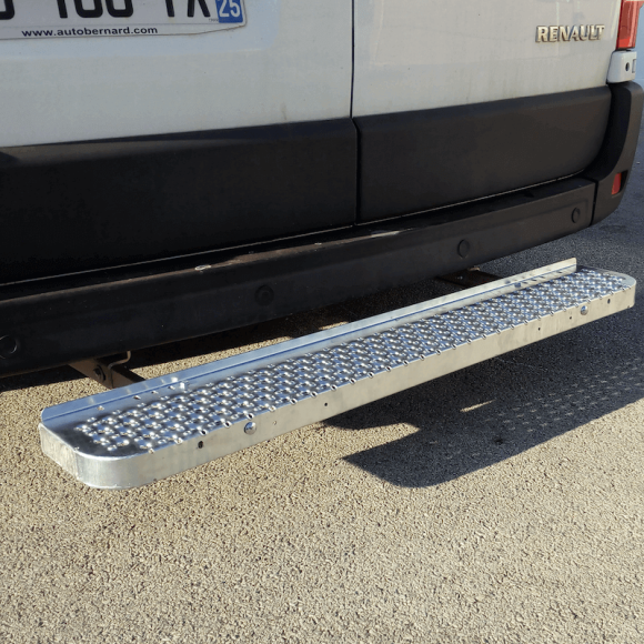 Hecktritt für Mercedes Sprinter 2006-2018 ohne Anhängerkupplung. Hecktritt für Mercedes Sprinter 2006-2018 ohne Anhängerkupplung.