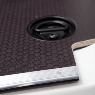 Komplette Innenverkleidung aus Holz für Ford Courier 2024+ - Bodendetails