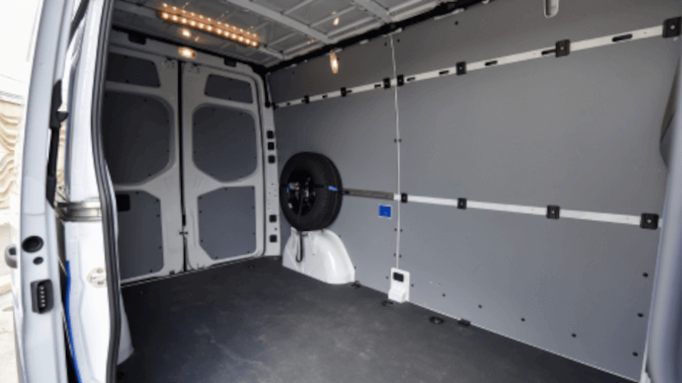 Peugeot Expert / Citroën Jumpy 2024: Wie schützen Sie den Innenraum Ihres Nutzfahrzeugs optimal?