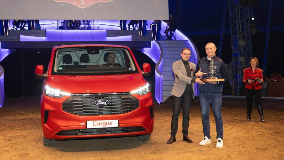 Ford Transit Custom: Zum Nutzfahrzeug 2024 bei den L'argus-Trophäen gewählt Ford Transit Custom: Zum Nutzfahrzeug 2024 bei den L'argus-Trophäen gewählt