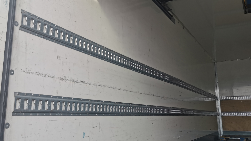 Die Installation und Verwendung von Verzurrschienen für Ihren Transporter