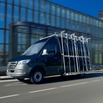 Transport de vitrages en utilitaire : le guide du pupitre porte-verre