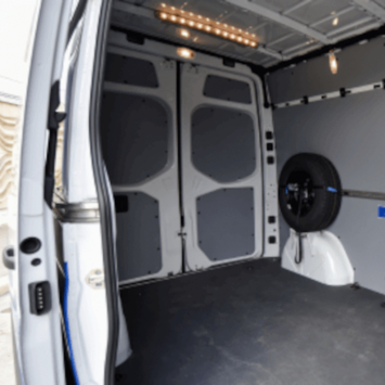 Peugeot Expert / Citroën Jumpy 2024: Wie schützen Sie den Innenraum Ihres Nutzfahrzeugs optimal? Peugeot Expert / Citroën Jumpy 2024: Wie schützen Sie den Innenraum Ihres Nutzfahrzeugs optimal?